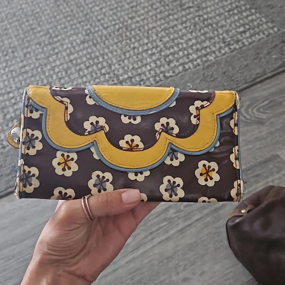 wallet - Picture 2 of 3